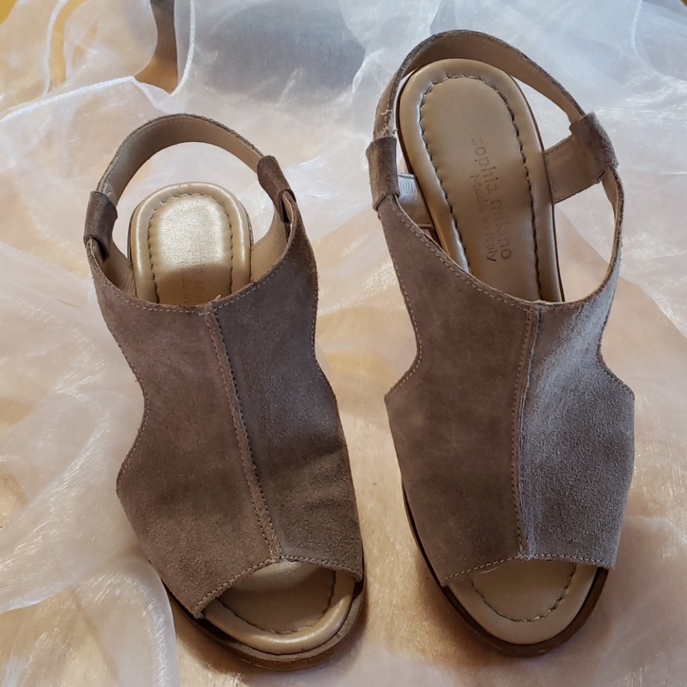Sandles